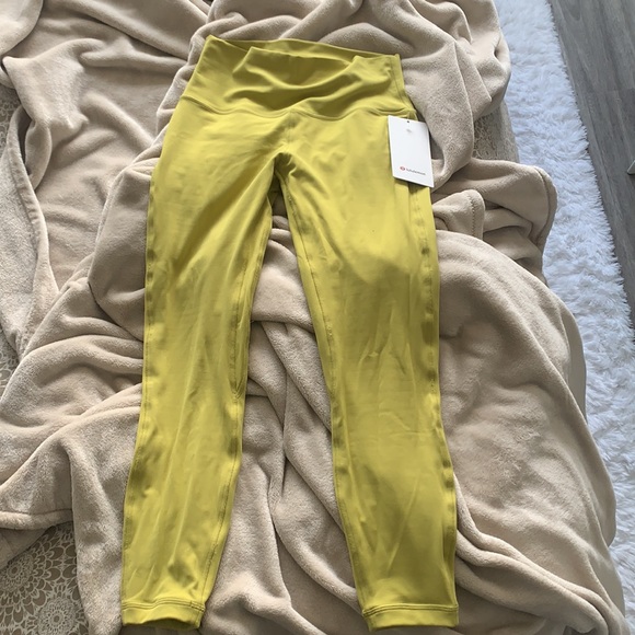 Lululemon 25” align leggings - Picture 3 of 3